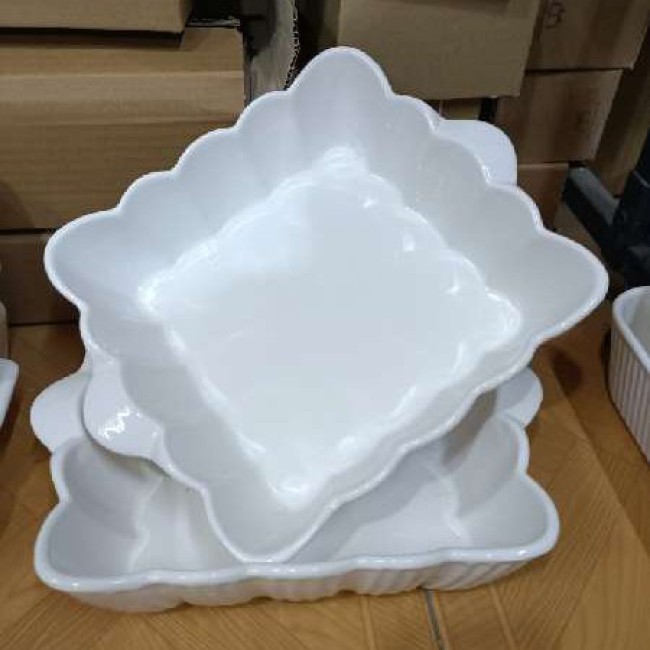 مرغ خوری وسالاد خوری