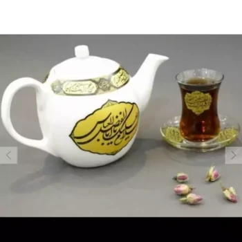 قوری یک لیتری منقش به نام یا اباعبدلله الحسین علیه السلام مناسب مراسمات محرم و فاطمیه طرح محرم  