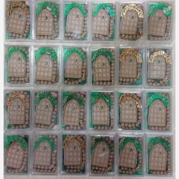 کادویی دخیل مهر و تسبیح تربت مخلوط قوطی دار 4 گوش  تسبیح مهر  قوطی با کیفیت بالا و بسته بندی هدیه مناسب برای سوغات  