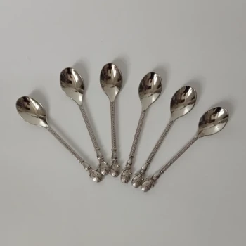 قاشق چایخوری طرحدار نقره ای رنگ 6 عددی