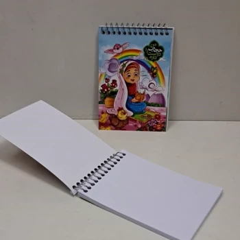 دفترچه طرح دخترانه سیمی صفحه سفید اندازه 12 در 8  طرح حجاب مناسب جشن ها و هدایای فرهنگی مدارس طرح من حجاب را دوست دارم