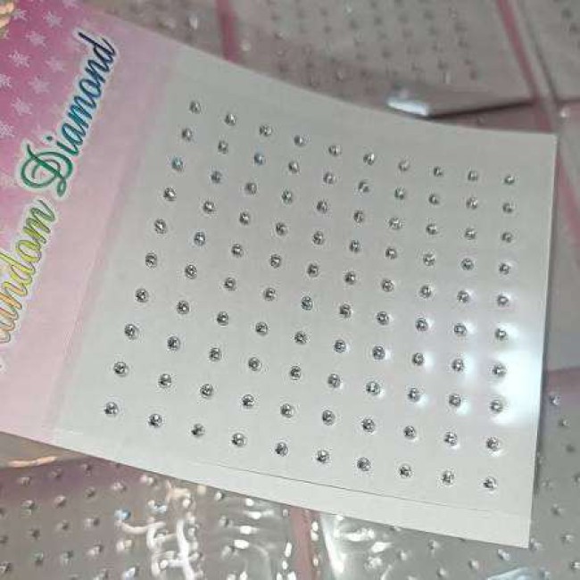 نگین صورت نگین میکاپ نگین چشم لب  نگین پشت چسبی