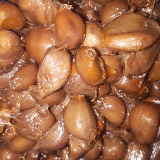 سیرترشی حبه شده از سیر همدان باسرکه محلی( ۷۰۰گرمی)