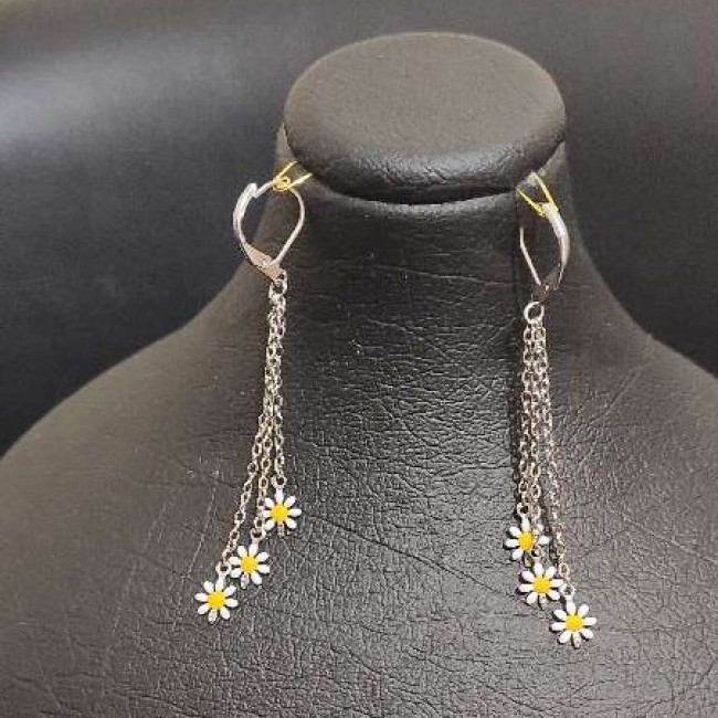 گوشواره آویزی سبک طلایی و نقره‌ای رنگ ثابت