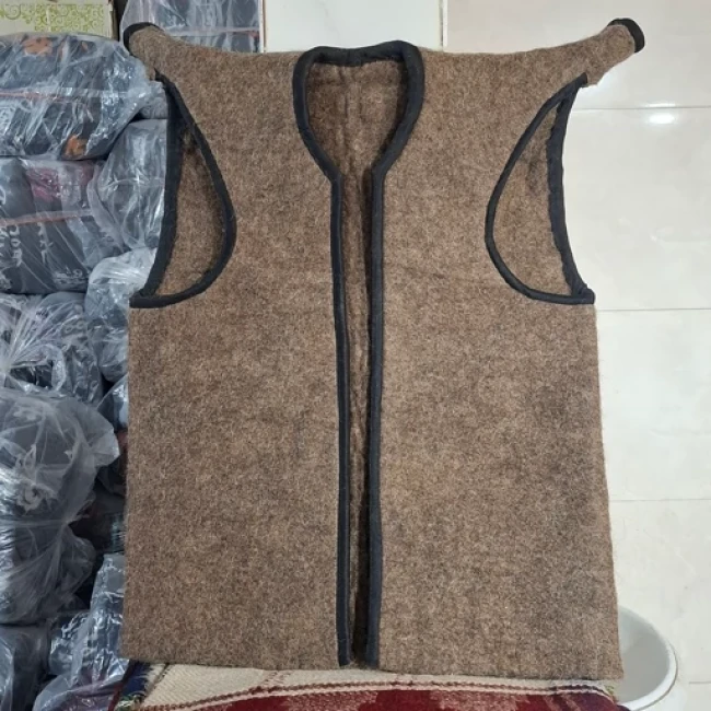 فرنجی کردی ، جلیقه کردی نمدی ، کله بال کردی