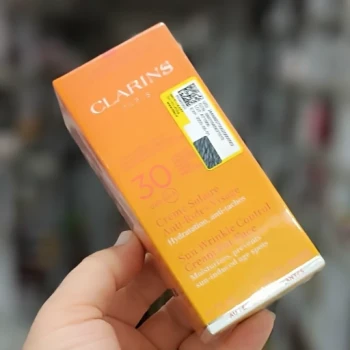 ضدآفتاب کلارینس اورجینال spf 30 فرانسوی جوانساز صورت 