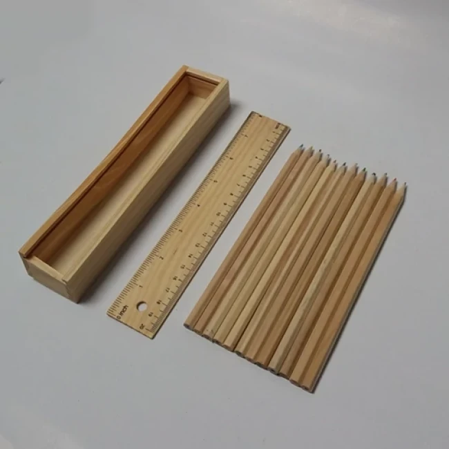 مداد رنگی چوبی جعبه و خطکش چوبی