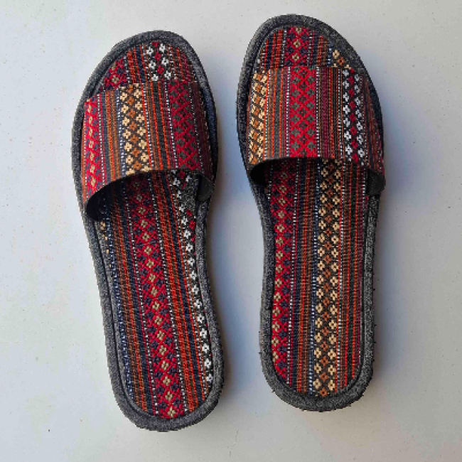 دمپایی سنتی زنانه و دخترانه