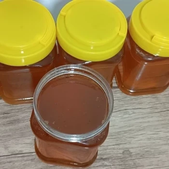 عسل طبیعی چند گیاه برداشت 1405