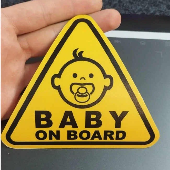 برچسب استیکر بدنه خودرو طرح Baby On Board کودک در خودرو3