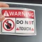 برچسب استیکر بدنه خودرو طرح دست زدن ممنوع Dont touch