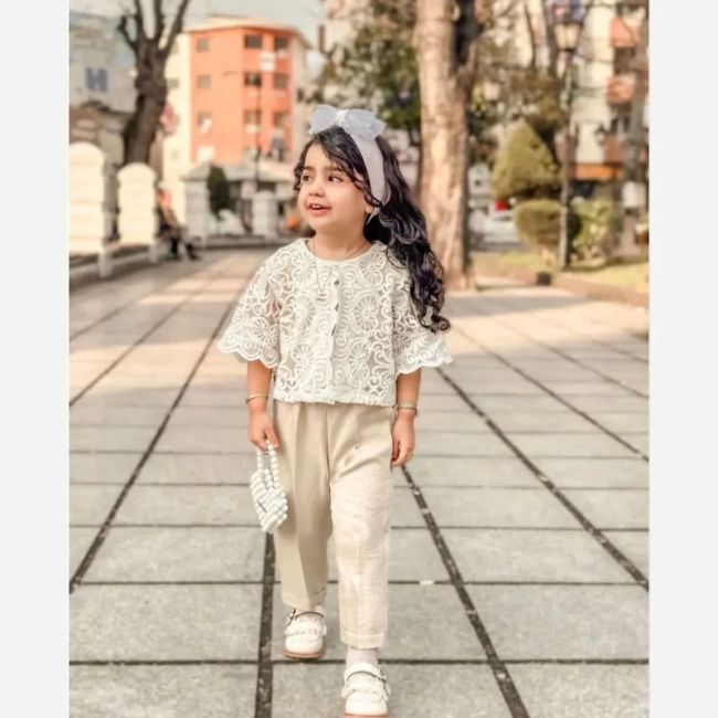 کت و شلوار دخترانه طرح گیپور مناسب 1 تا 8 سال