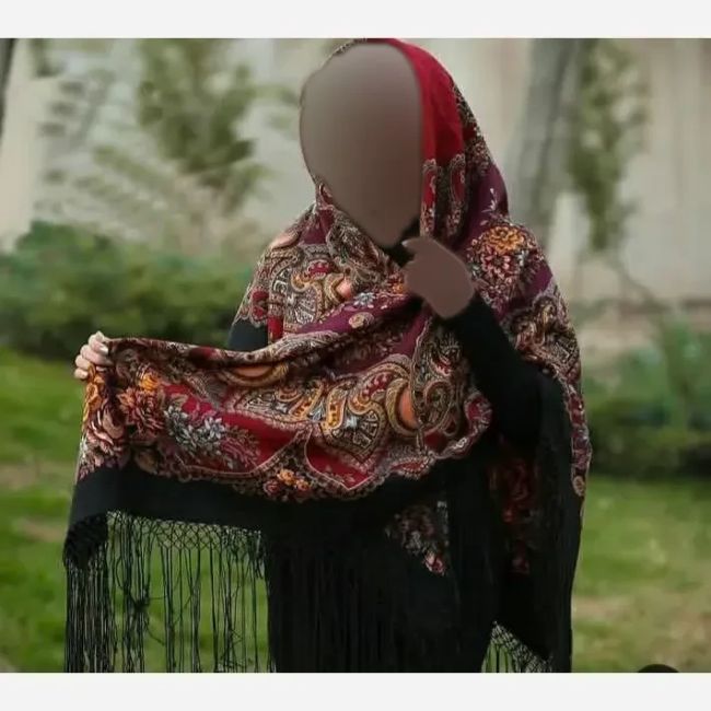 روسری ترکمنی اصل پشمی ریشه ابریشم برند Pavlovo Posad قواره 148 سانتی متر تولید روسیه
