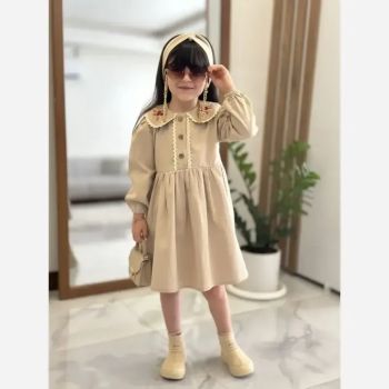 سارافون پیراهن گلدوزی دخترانه کتان کج راه رنگ کرم