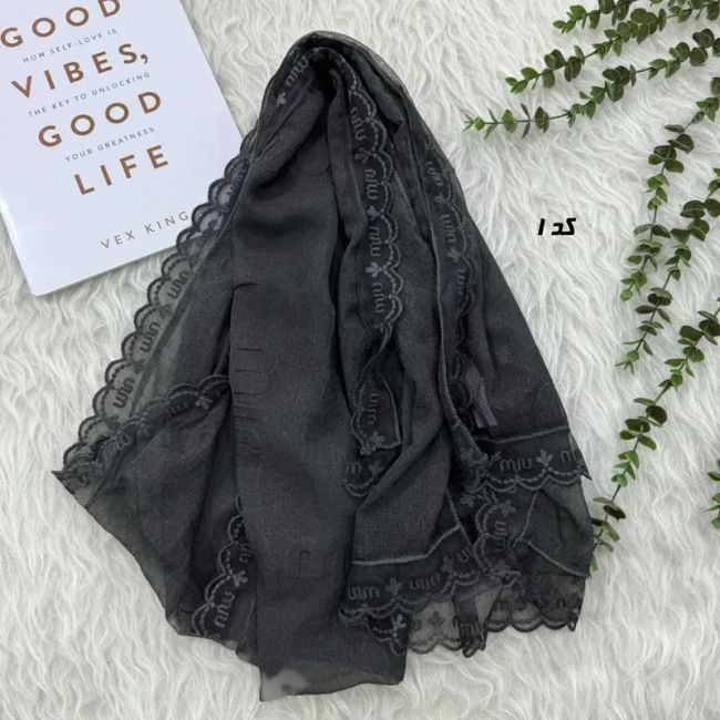 شال حریر سنگشور مزونی طرح Miu Miu ابعاد 180 در 69 سانتیمتر