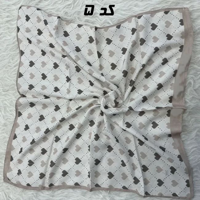 مینی اسکارف کرمی نخ قواره 65x65 سانتیمتر مناسب استفاده روزمره بدون آبرفت و رنگ رفت