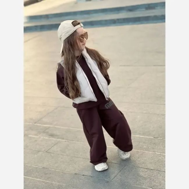 ست بلوز شلوار پافر دخترانه دورس نخ پنبه رنگ قهوه ای و کرم سایز 4 تا 7 سال