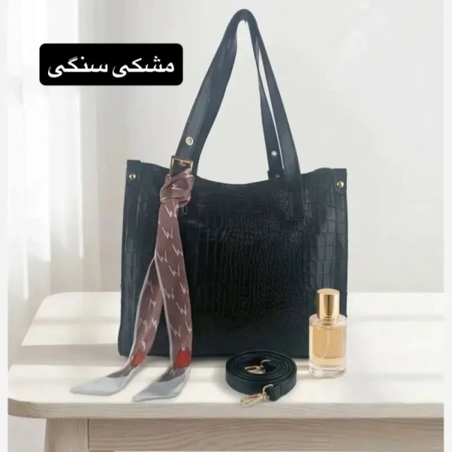 کیف زنانه چرم مصنوعی روزمره و رسمی ابعاد 30 در 25 سانتیمتر