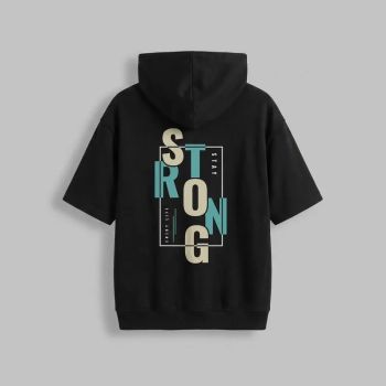 تی شرت مردانه کلاهدار نخی طرح حروف مشکی مدل STRONG