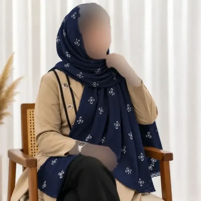 شال نخی برشکا طرحدار راه راه مشکی سفید