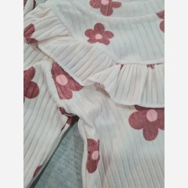 ست پاییزه دخترانه نوزادی بلوز و شلوار پنبه کبریتی سایز 6 ماه تا 1.5 سال رنگ بنفش و کرم