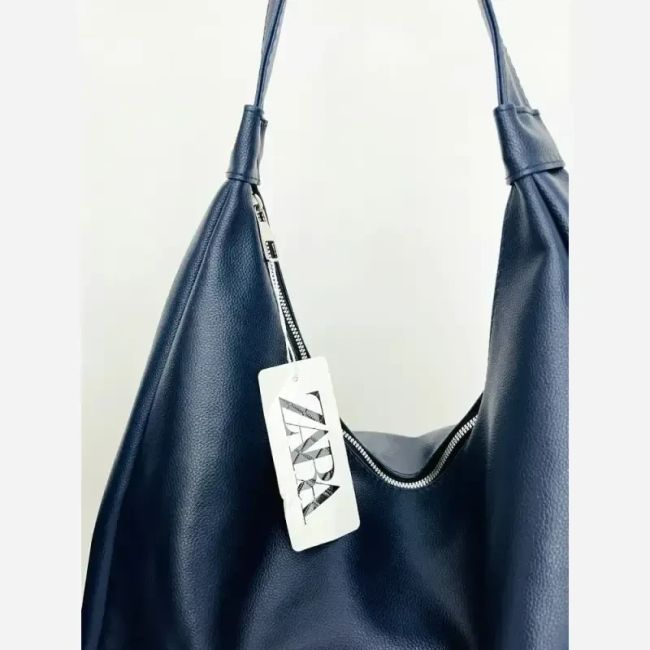 کیف دستی و دوشی زنانه مدل vivi جنس شرانگ مات ریز سایز 28 در 40 رنگ مشکی سورمهای شکلاتی