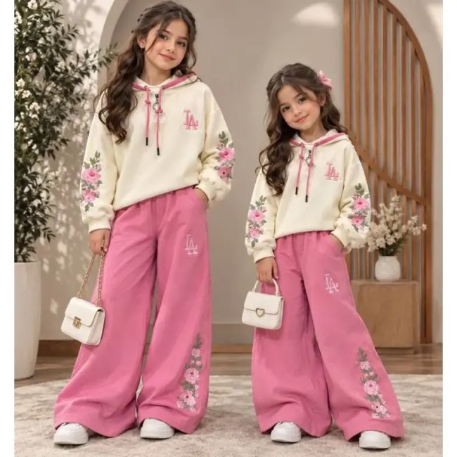 ست هودی و شلوار دخترانه دورس نخ پنبه لاکرا گلدوزی شده سایز 4 تا 8 سال