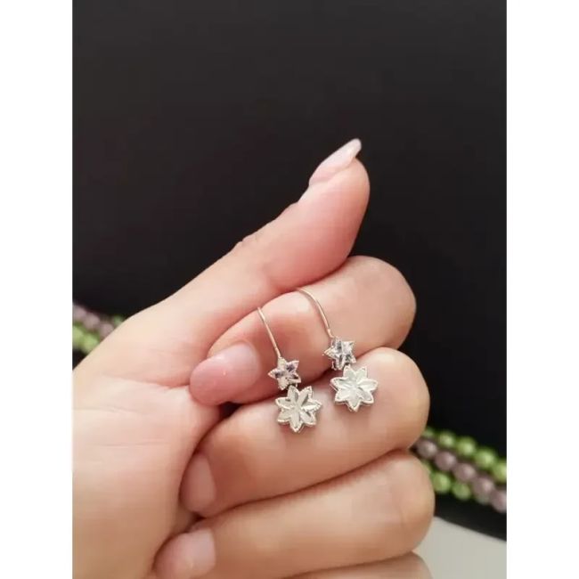 گوشواره نقره زنانه آویز عیار 925 با روکش طلا سفید طرح خاص