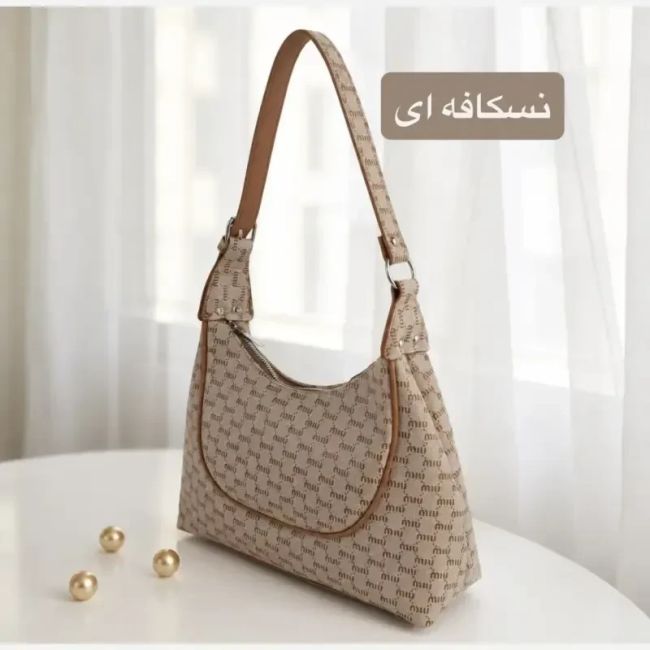 کیف زنانه پارچه ای اسپرت و روزمره ابعاد 30 در 20 در 10 سانتیمتر