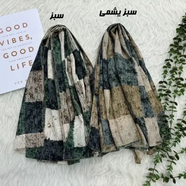 شال نخی برشکا طرحدار چهارخانه روزمره مشکی سفید