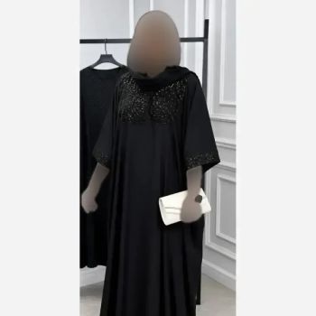 عبایی مجلسی مدل زمرد جنس بوگاتی رنگ مشکی سایز فری