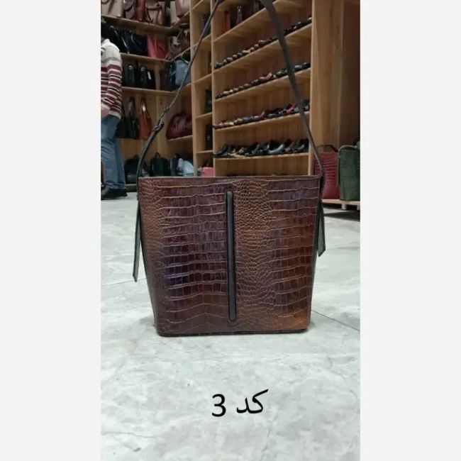 کیف زنانه چرم طبیعی گاوی تبریز مدل آناهیتا