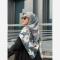 روسری نخی طرح پتینه دور گل سه بعدی