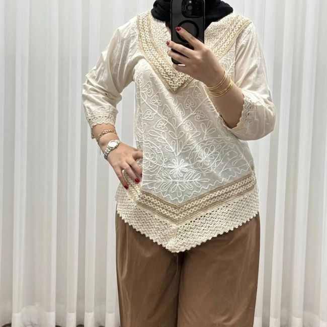 بلوز کرم دو رنگ نخی چهار فصل زنانه دخترانه سایز M L XL XXL تن خور شیک و راحت