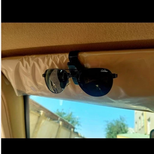هولدر عینکی خودرو، جاعینکی ماشین، جای عینک آفتابگیر