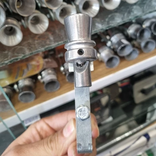 سوتکش خودرو با پیچ تنظیم صدا مناسب انواع خودرو