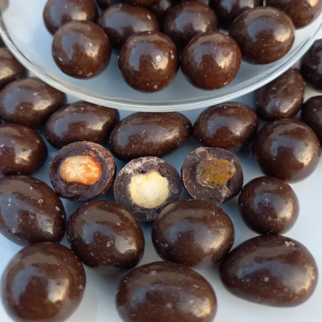 دراژه شکلاتی 3مغز 500 گرمی