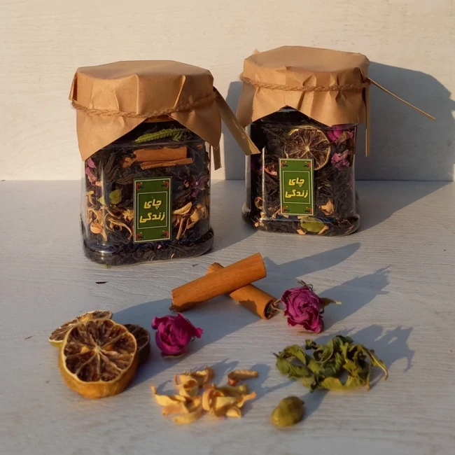 چای زندگی مخلوط گیاهان معطر یک قوطی