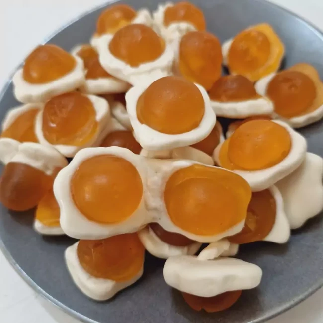 پاستیل طرح نیمرو تخم مرغ خوشمزه 200 گرمی