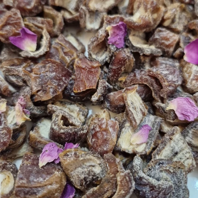 چیپس خرما پیارم با طعم گل محمدی 300گرمی