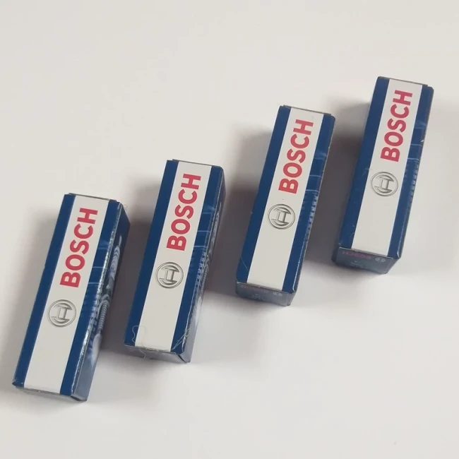 شمع خودرو پایه کوتاه مدل بوش (Bosch) چهار عددی