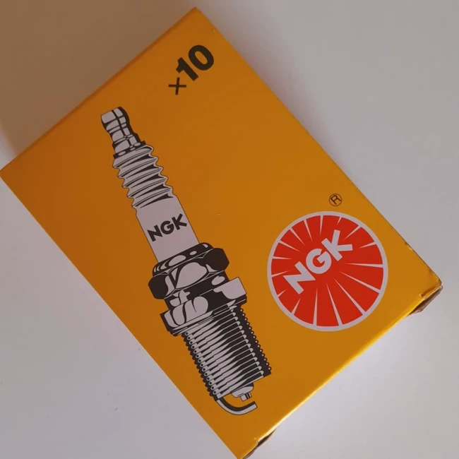 شمع خودرو پایه کوتاه مدل انجیکا (NGK) چهار عددی