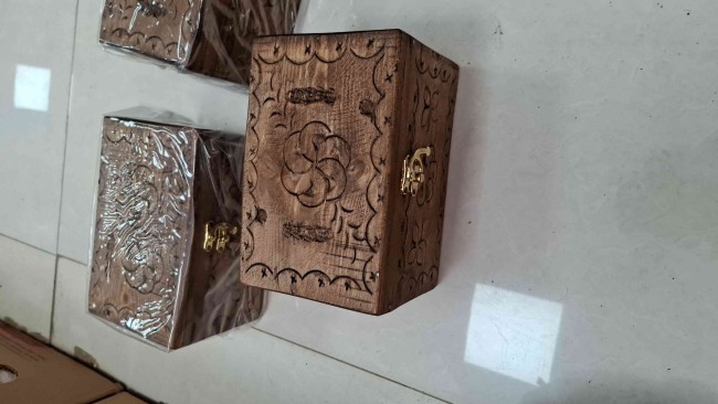 صندوق چوبي کنده کاری دست ساز
