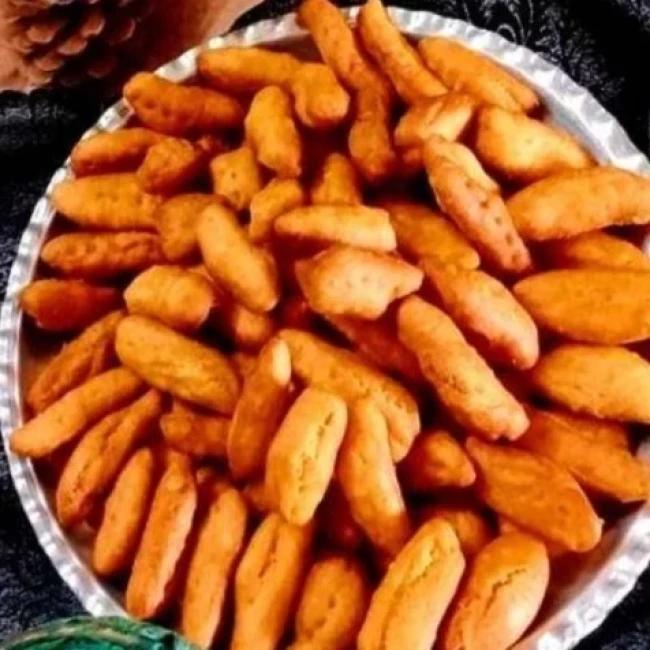 بژی یا برساق شیرینی محلی کرمانشاه طرد و خوشمزه 