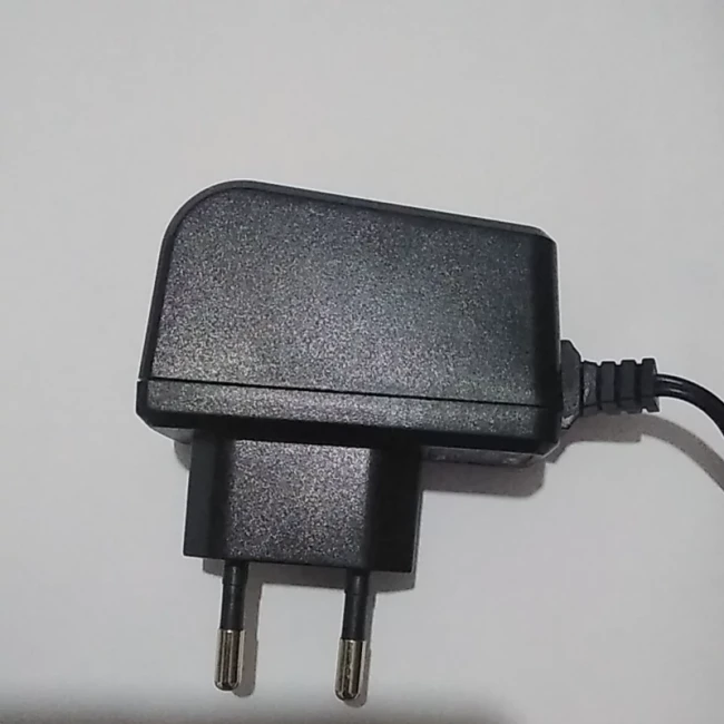 آداپتور برق یاشارژر باتری