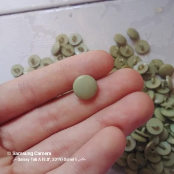 دکمه سبز کمرنگ پک 40 تایی سایز کوچک