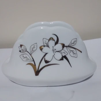 جا دستمال کاغذی سر سفره مجلسی و باکلاس برند چینی پردیس طرح گل برجسته قیمت برای 2عدد