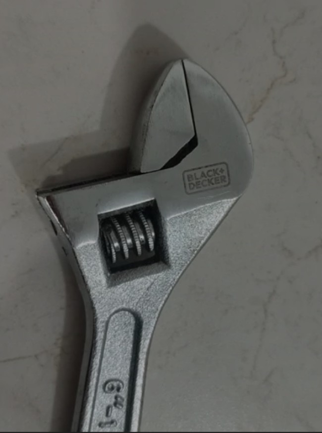 آچار فرانسه 6 اینچ BLACK and DECKER اصل و کمیاب