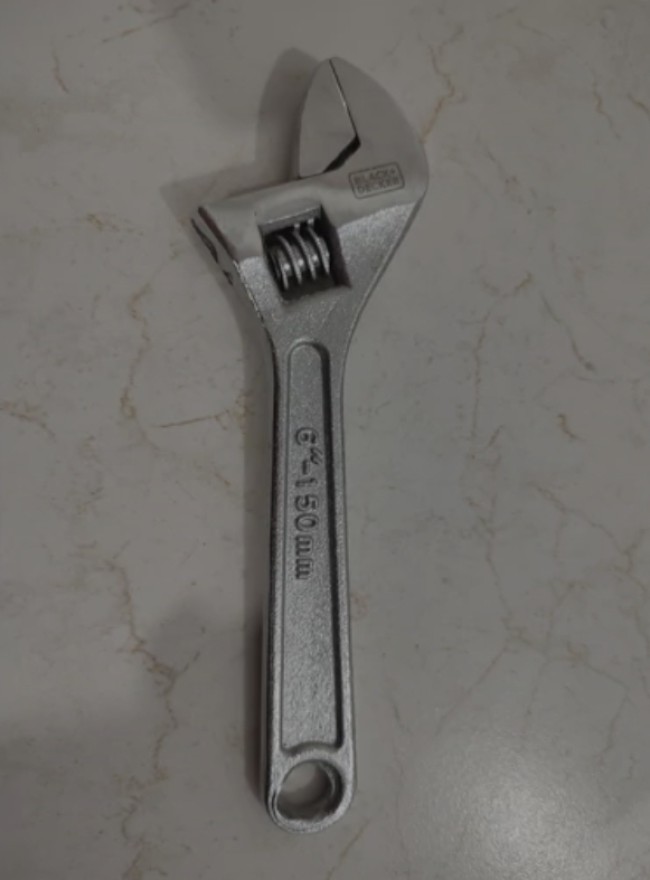 آچار فرانسه 6 اینچ BLACK and DECKER اصل و کمیاب
