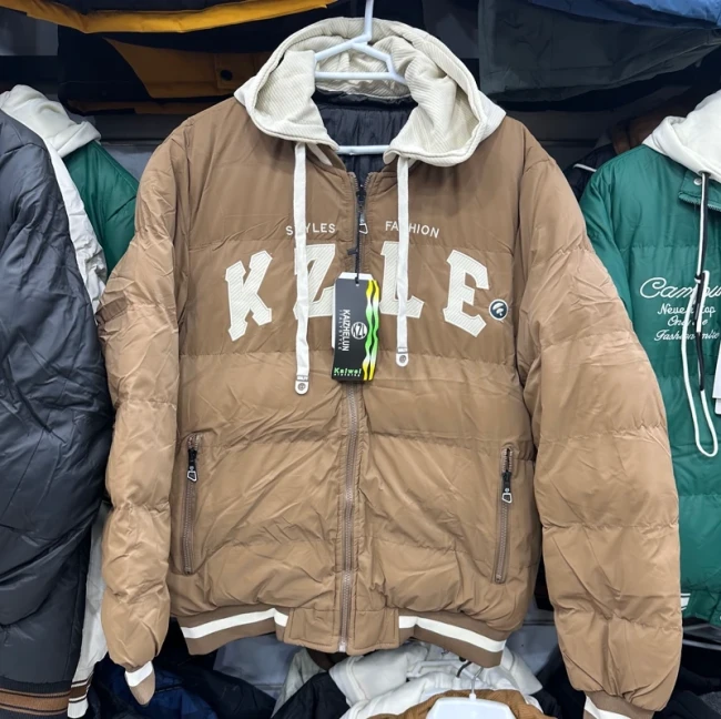 کاپشن بیسبالی دورو برزنتی اسپورت برند KZLE